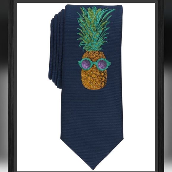 Bar III Ruba Pineapple Tie - Picture 1 of 8